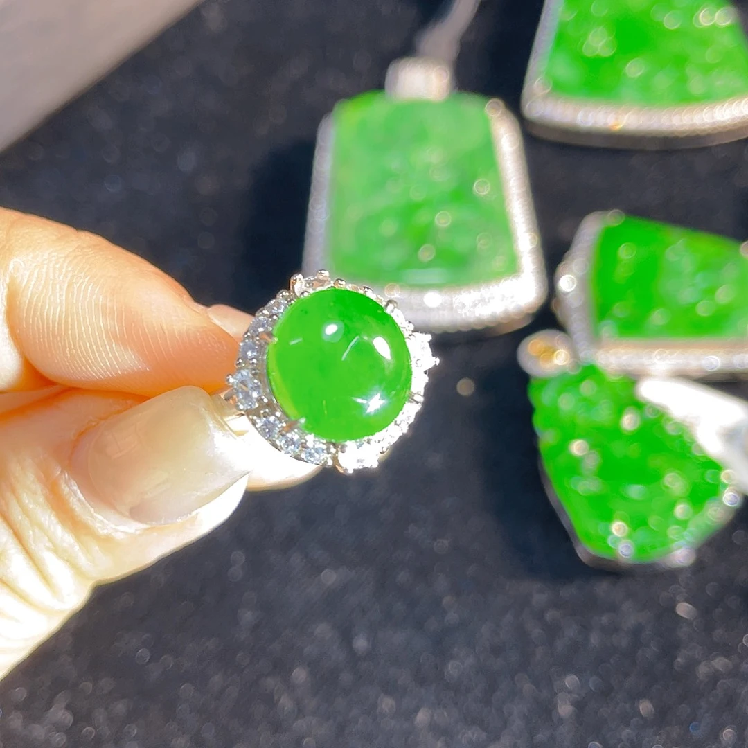 翡翠戒指银S925镶嵌翡翠