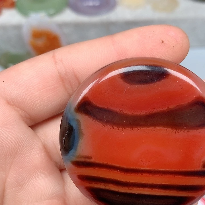 玛瑙/玉髓颈饰未镶嵌田**笛