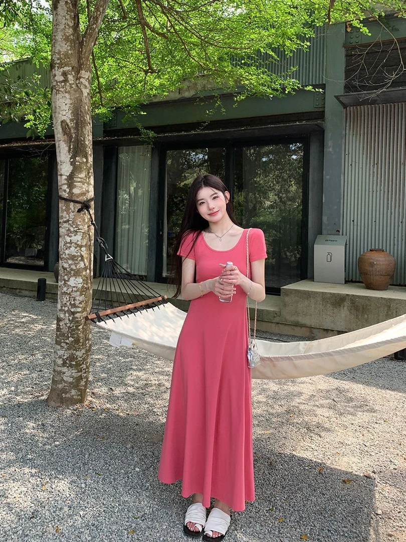 纯色方领短袖连衣裙女秋季韩系垂感高腰长裙收腰显瘦A字大摆裙