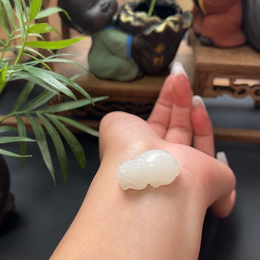 ZR珠宝 和田玉貔貅吊坠