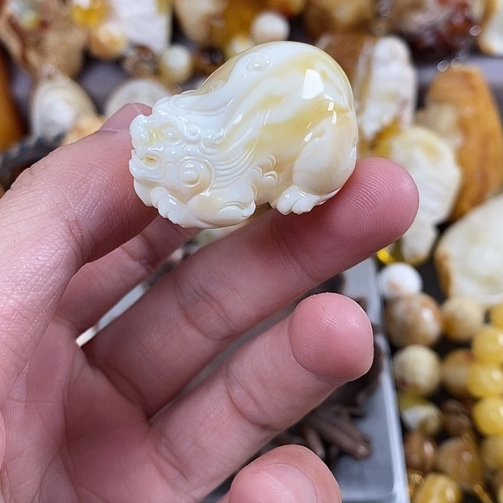 *****琥珀未镶嵌裸石我