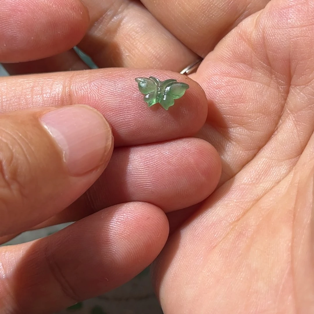 未镶嵌定制翡翠蝴蝶