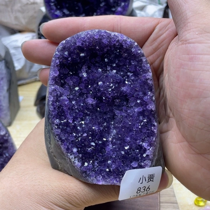 未镶嵌水晶大型摆件（非配饰）