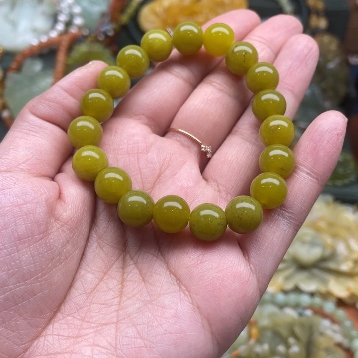 蛇纹石玉吊坠合金