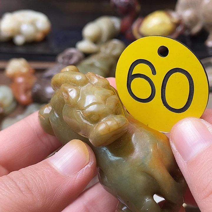 和田玉（糖玉）未镶嵌颈饰