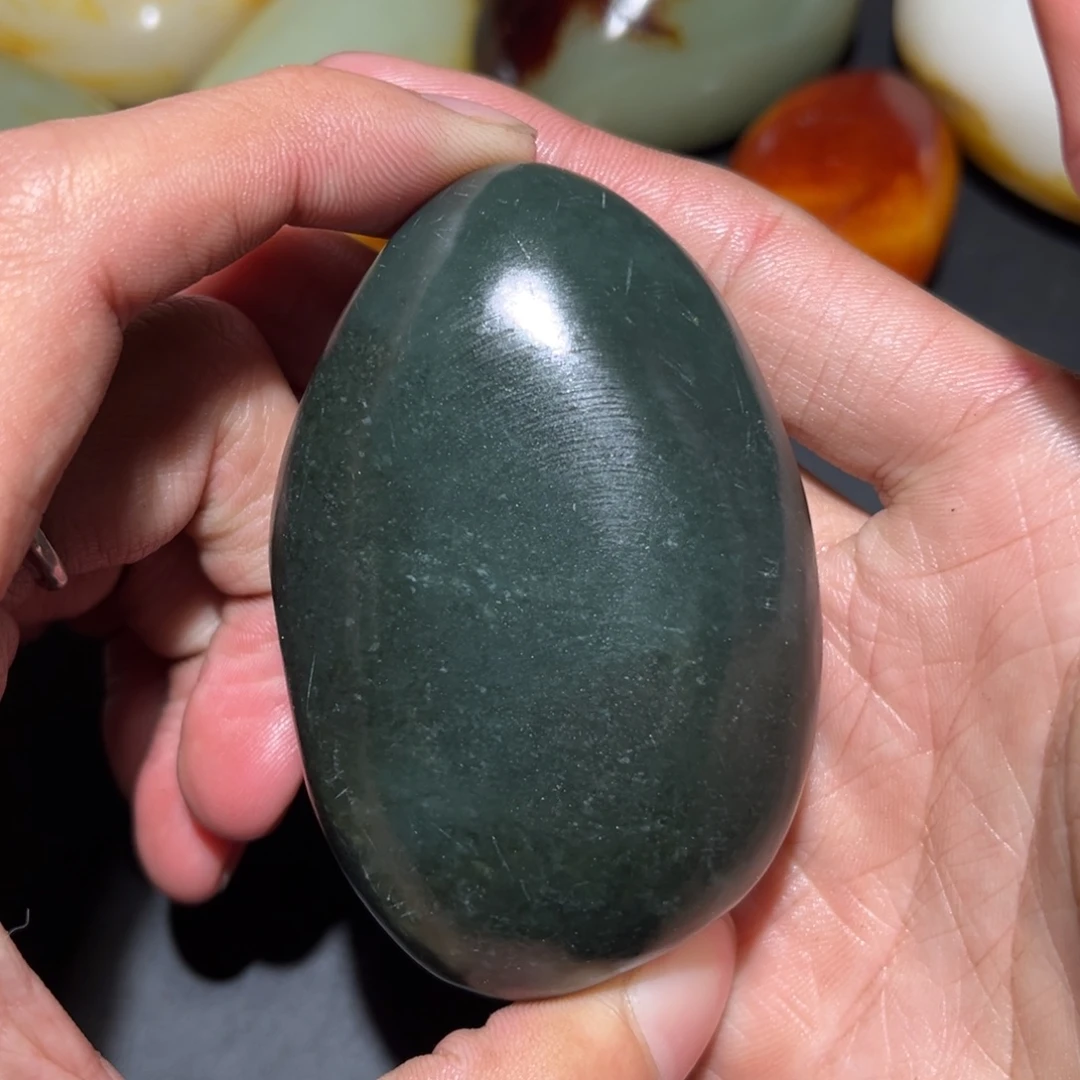 和田玉未镶嵌珠宝奇石