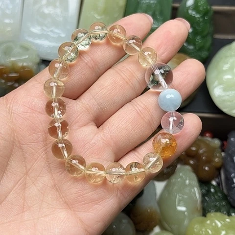 颈饰未镶嵌和田玉（糖玉）龍**神