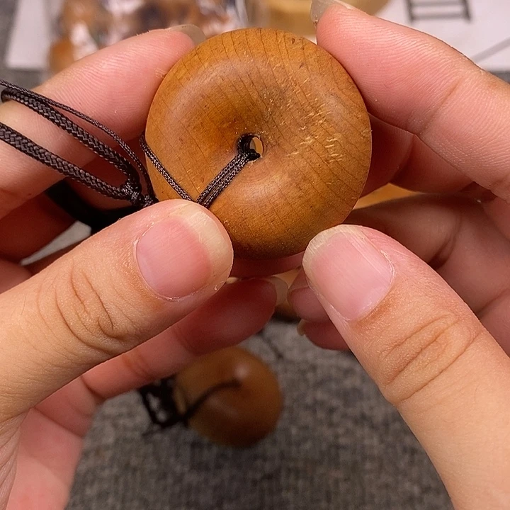 无事牌檀香木老山檀香面包扣微瑕疵