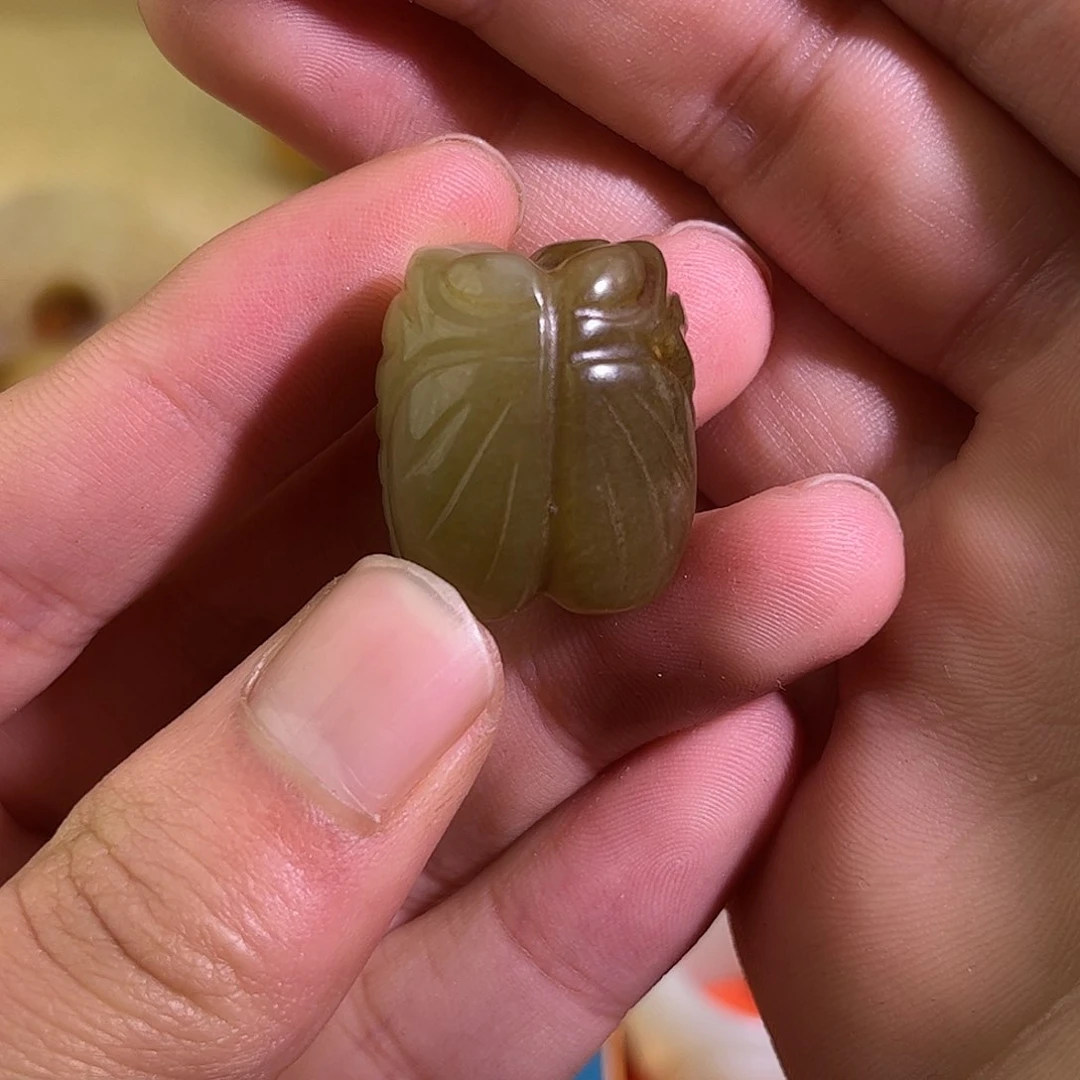 和田玉颈饰未镶嵌墨*