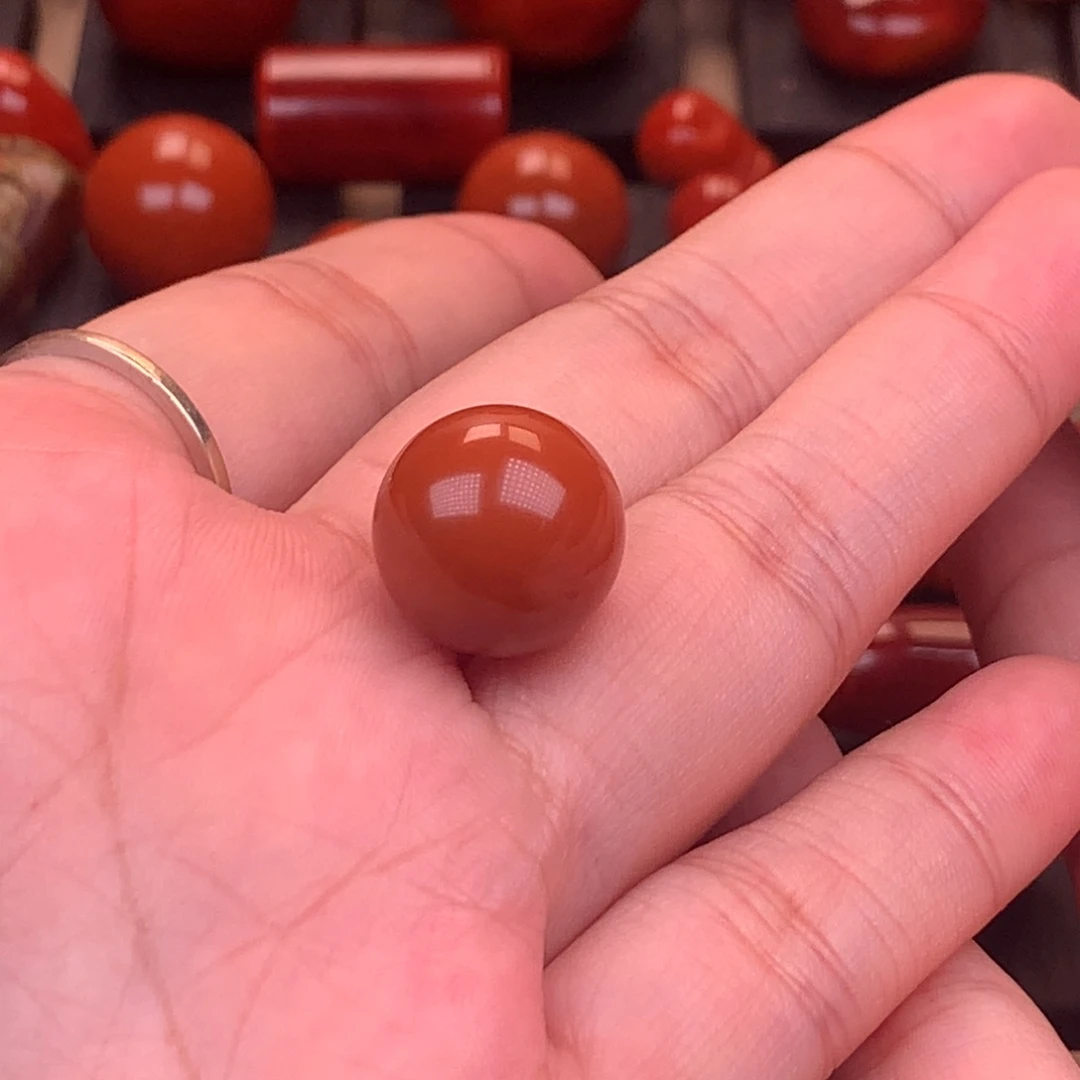 南红玛瑙未镶嵌川料原矿高品圆珠15.1mm
