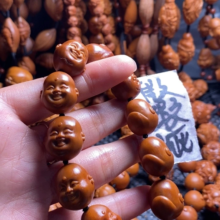 吊坠橄榄核微上色
