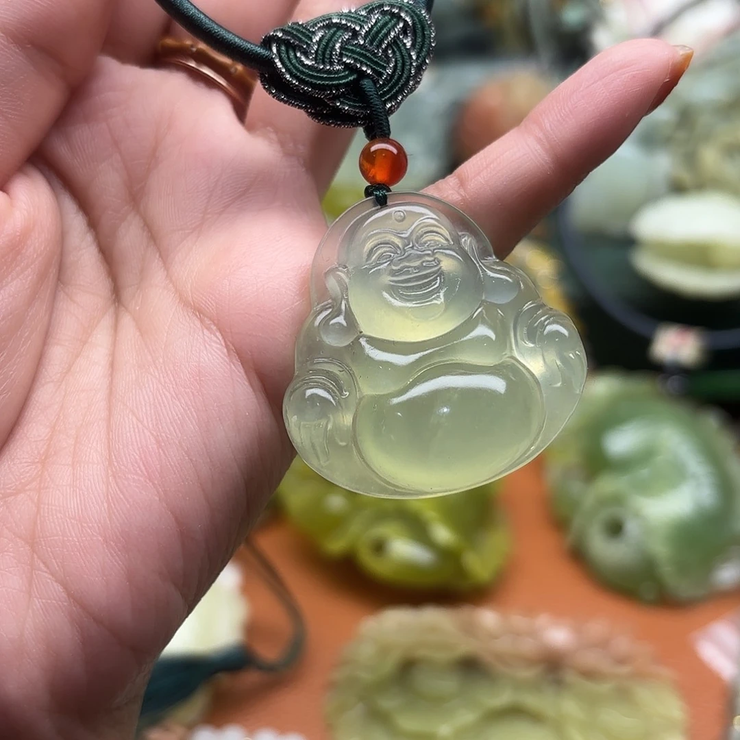 蛇纹石玉未镶嵌吊坠