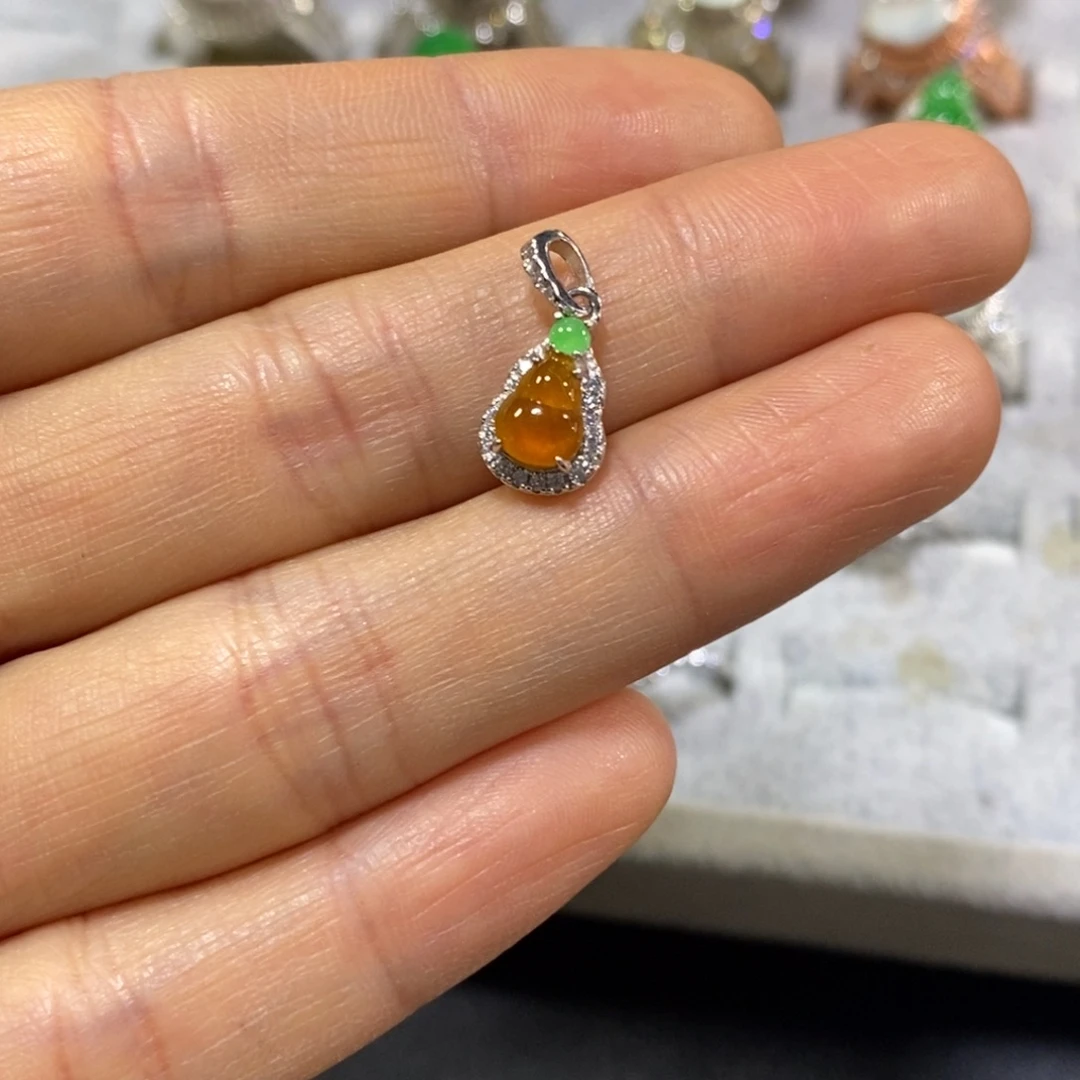 翡翠银S925镶嵌颈饰吊坠