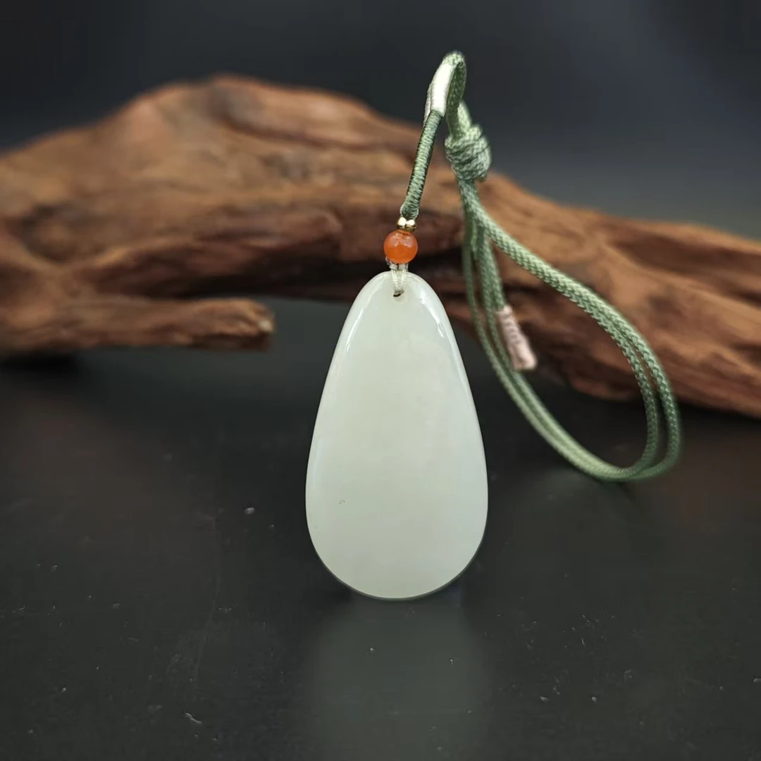 Z和田玉水滴无事牌吊坠1357