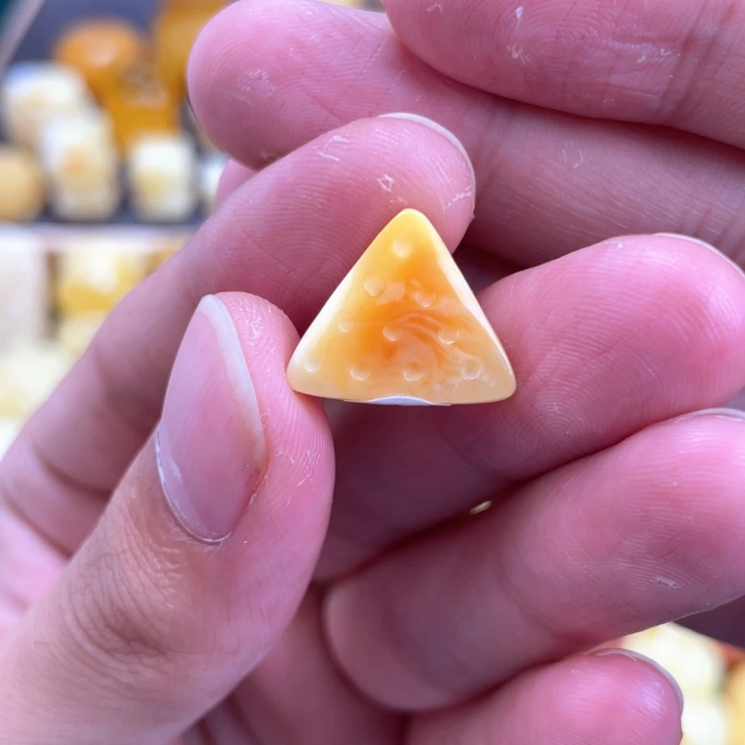 裸石琥珀未镶嵌蜜蜡