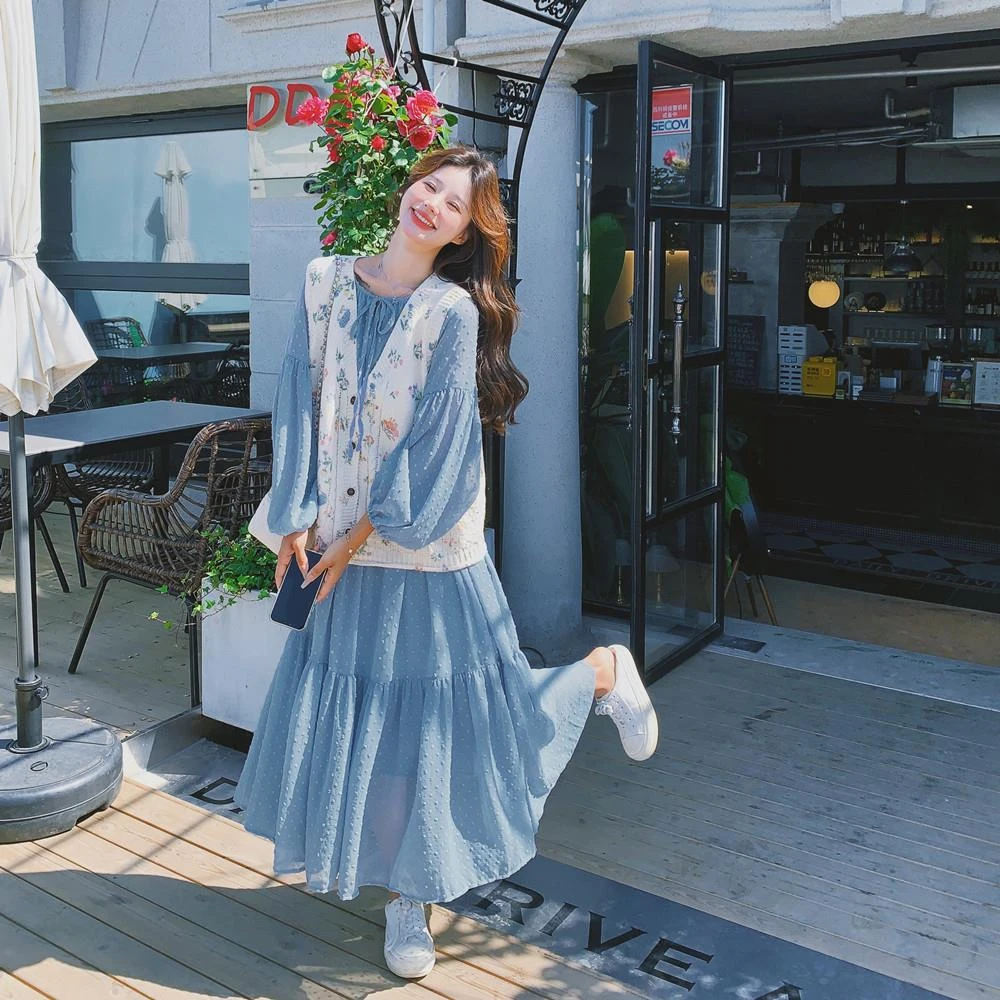 早秋蓝色针织马甲两件套装连衣裙女春秋赫本风流行超好看韩系减龄