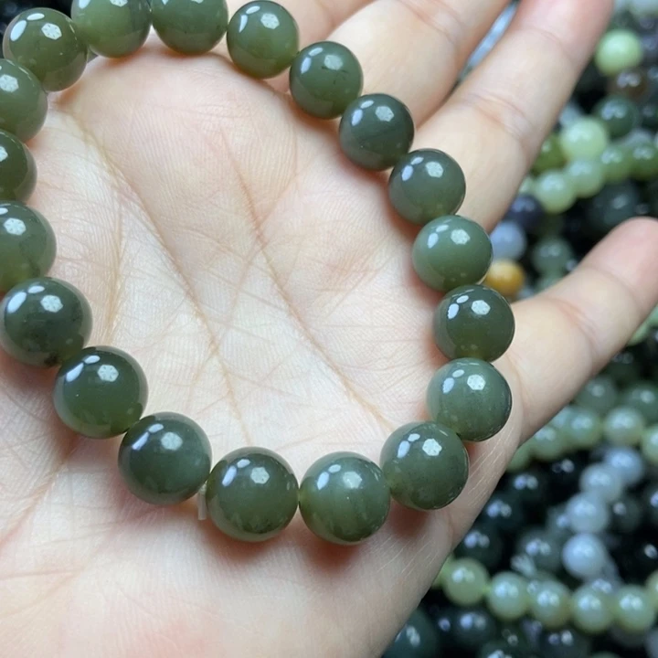 颈饰未镶嵌和田玉卡10