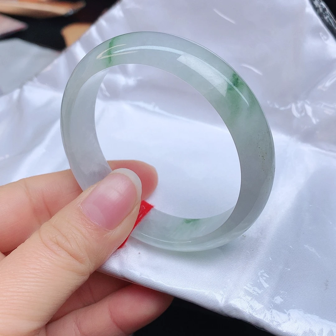 翡翠手镯未镶嵌029结结巴巴vbb