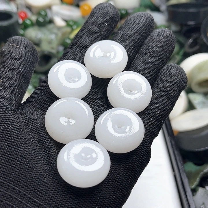 和田玉（糖玉）和田玉边角料9K金镶嵌