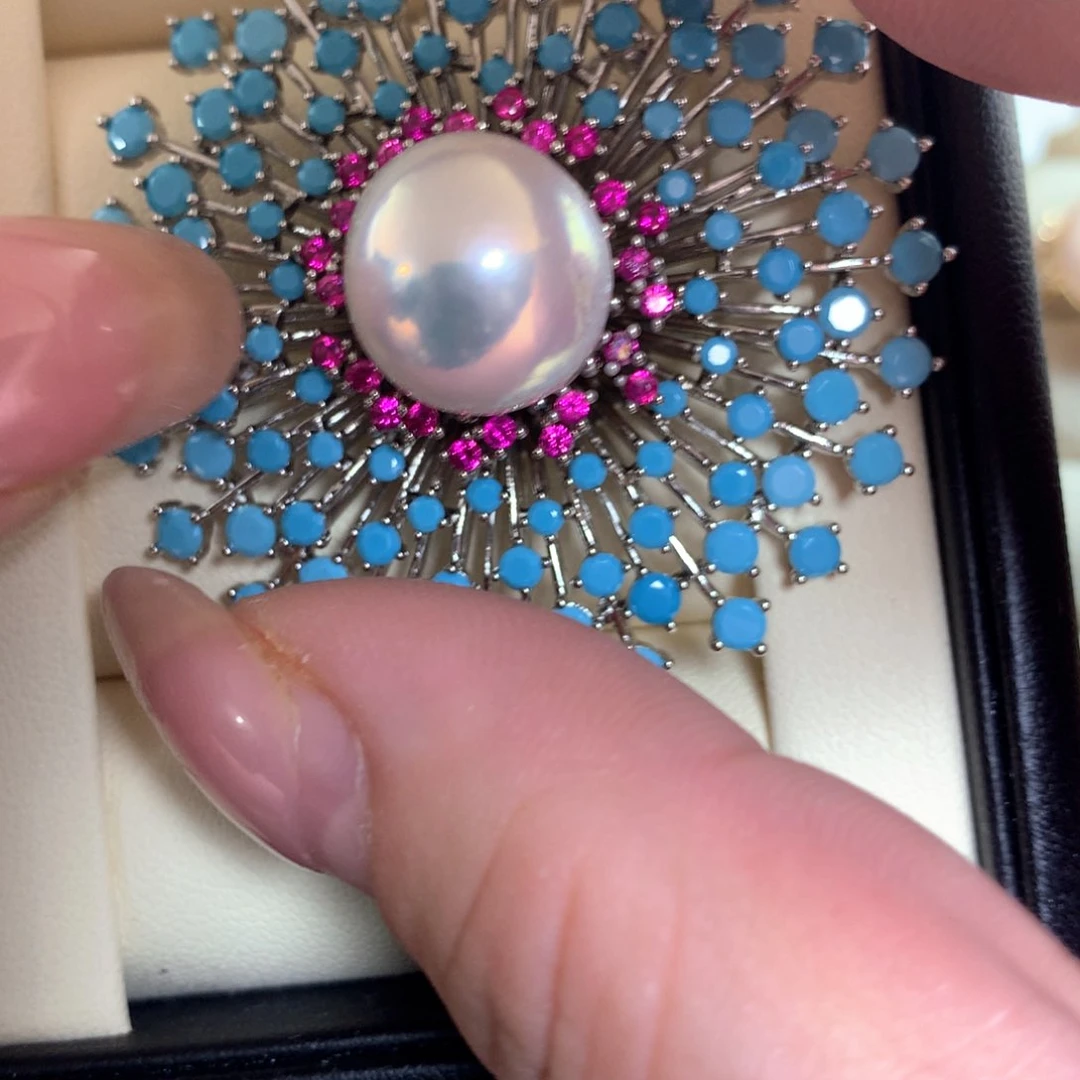 未镶嵌胸饰淡水珍珠