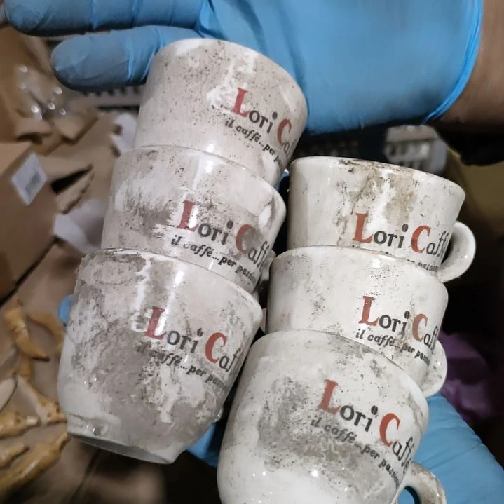 摆件陶瓷盘子碗啥都有