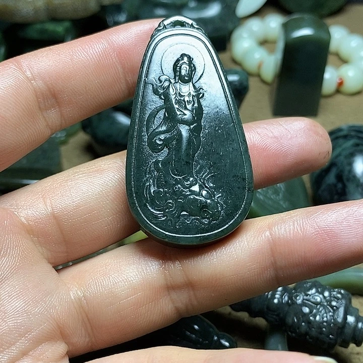 和田玉未镶嵌颈饰