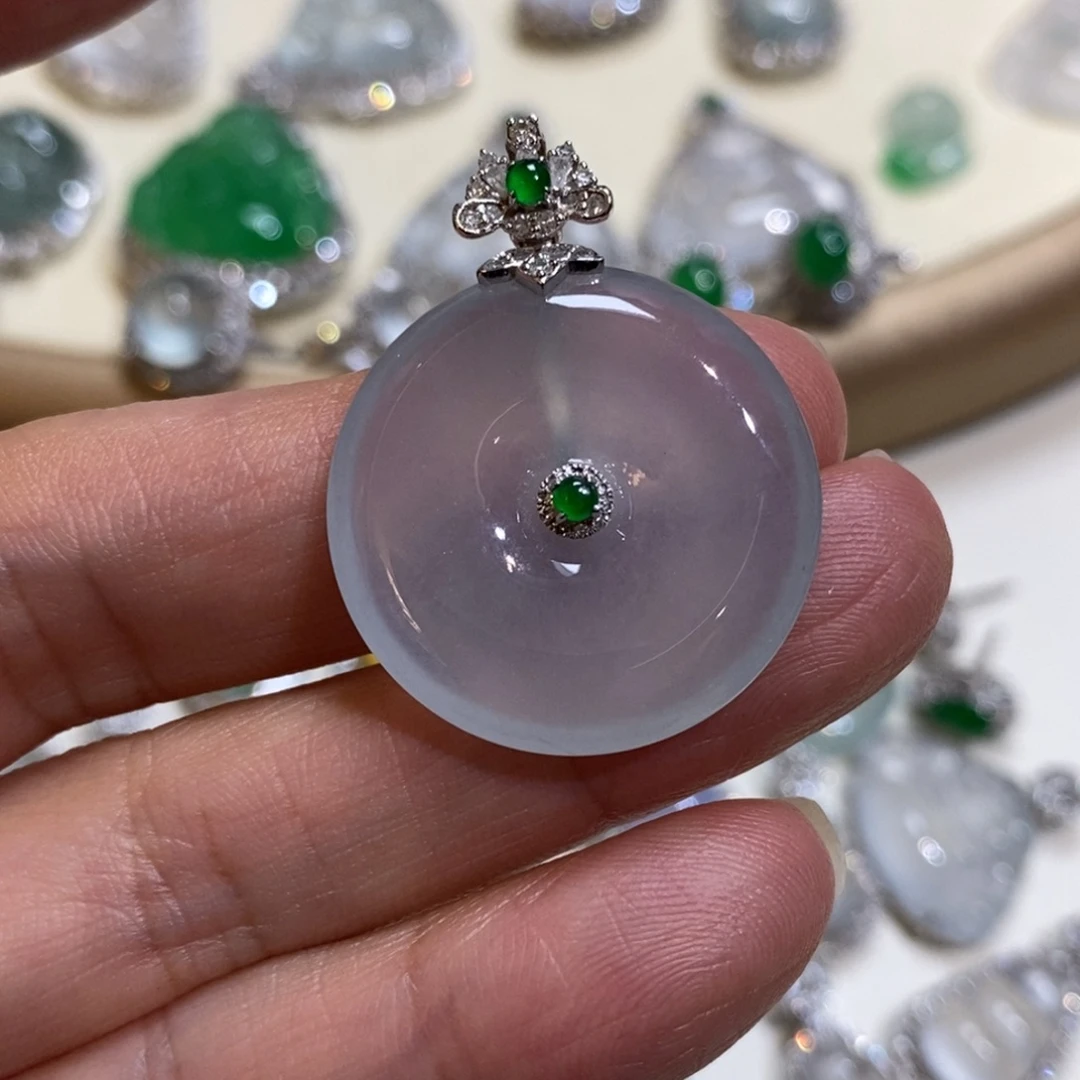 翡翠18K金镶嵌吊坠(不含链)平安扣