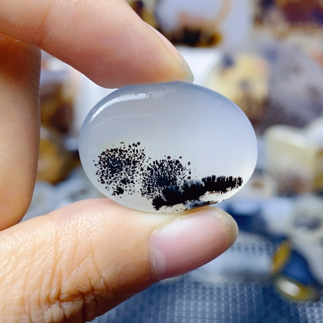 玛瑙/玉髓未镶嵌珠宝奇石