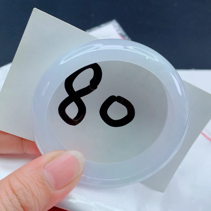 翡翠手镯未镶嵌正