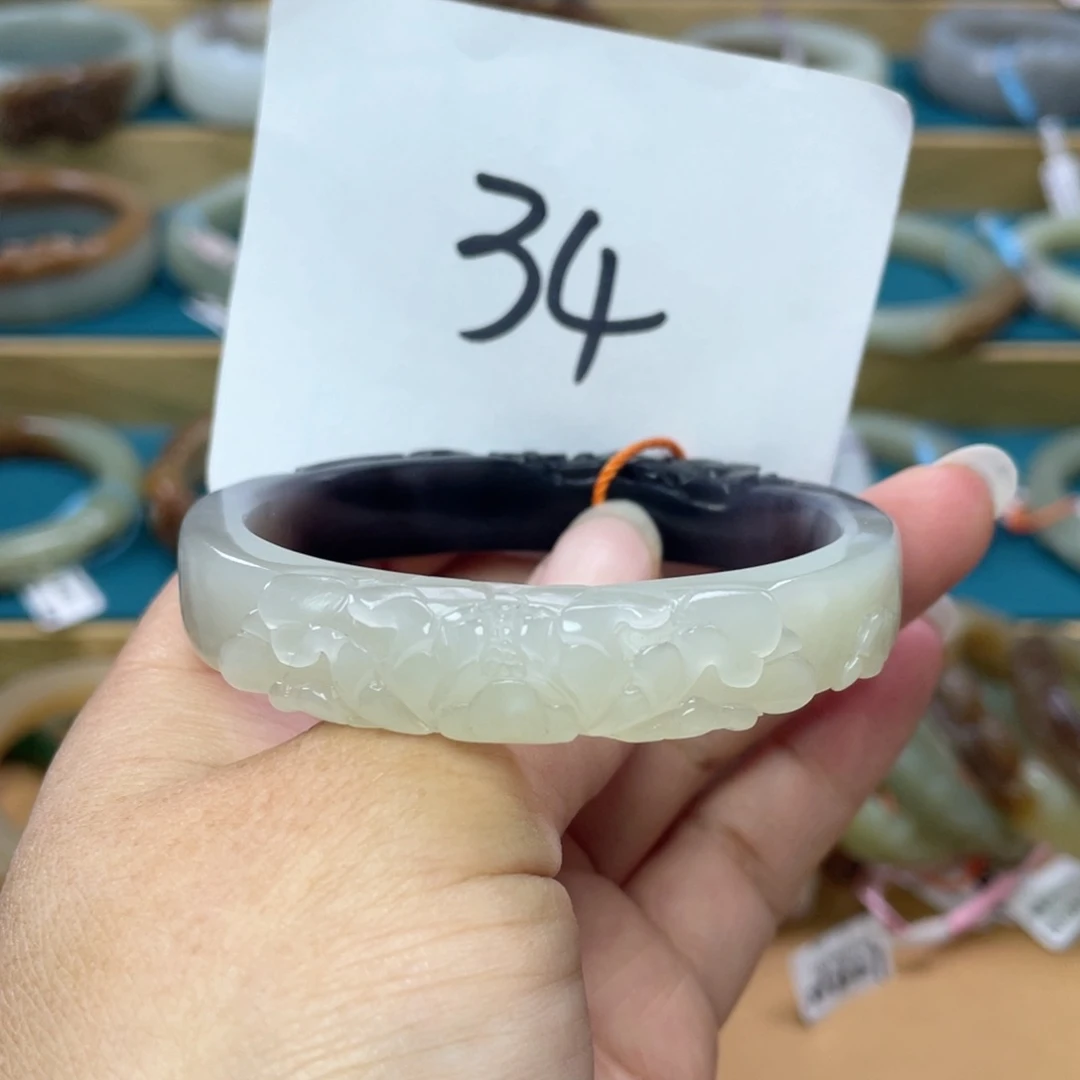 未镶嵌手镯（贵妃镯）和田玉圈口57