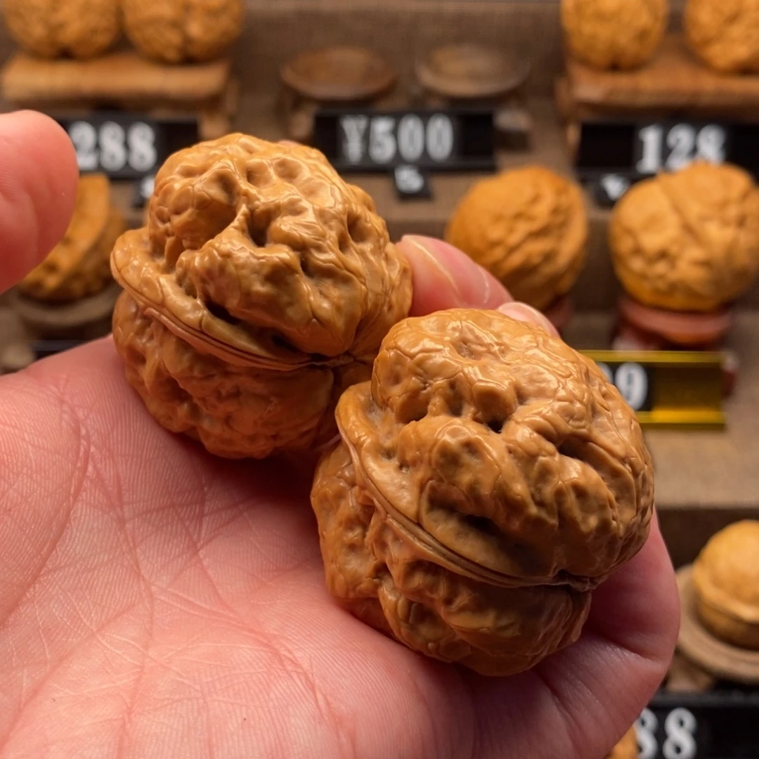 文玩核桃把件四*丶铁核桃