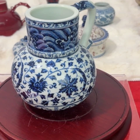 记一个青花缠枝花卉花交湖