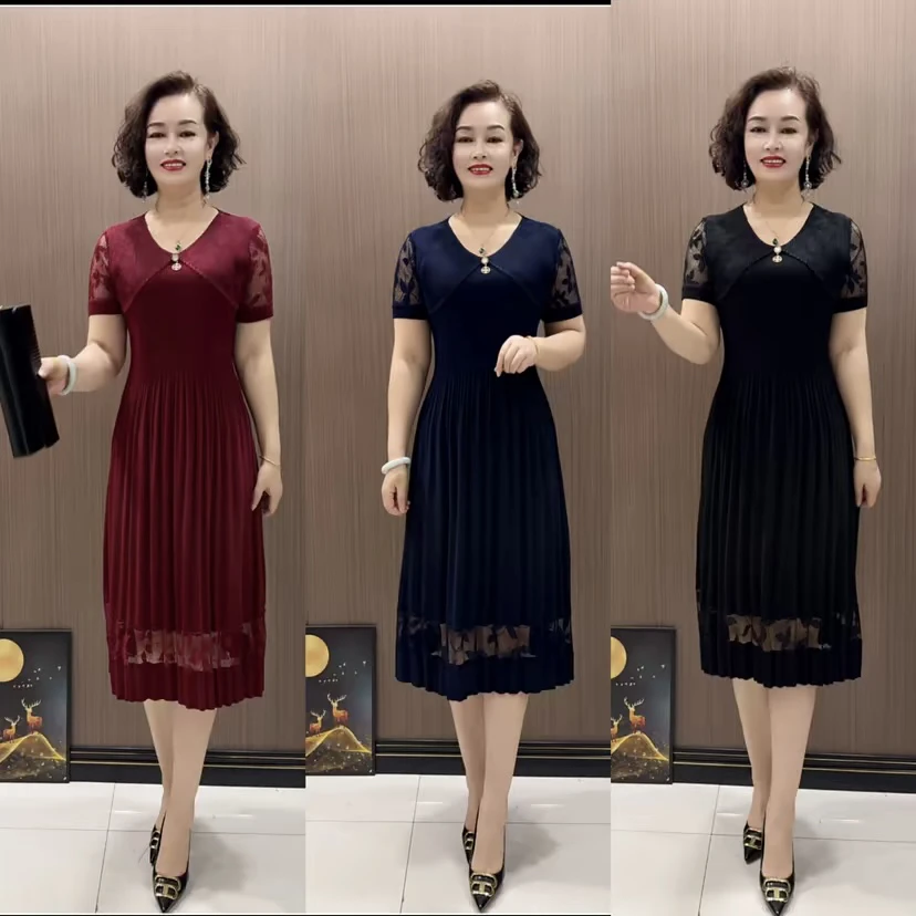 时尚洋气遮肚褶皱连衣裙