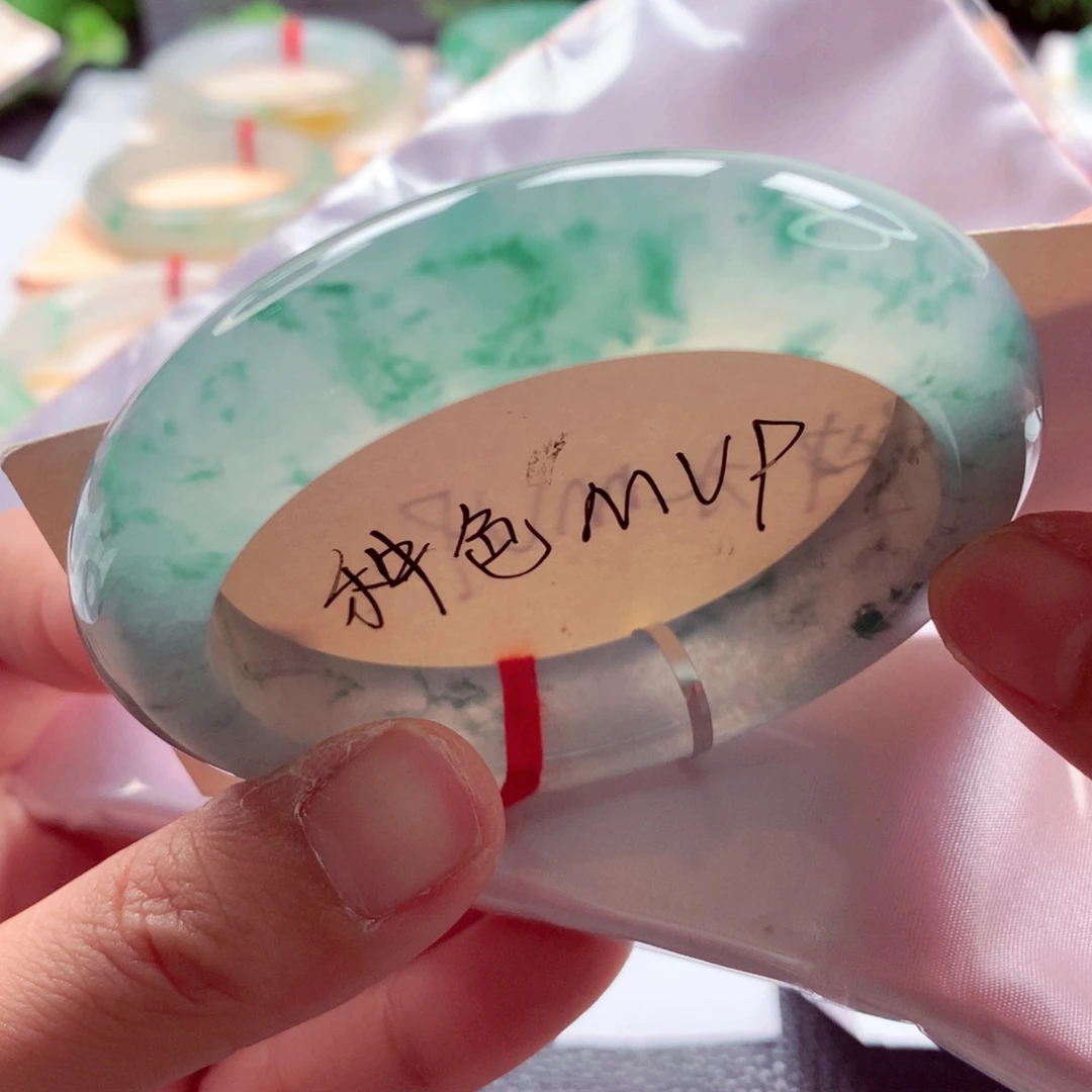 翡翠未镶嵌手镯师妹56.5小六品质水墨画（36号）