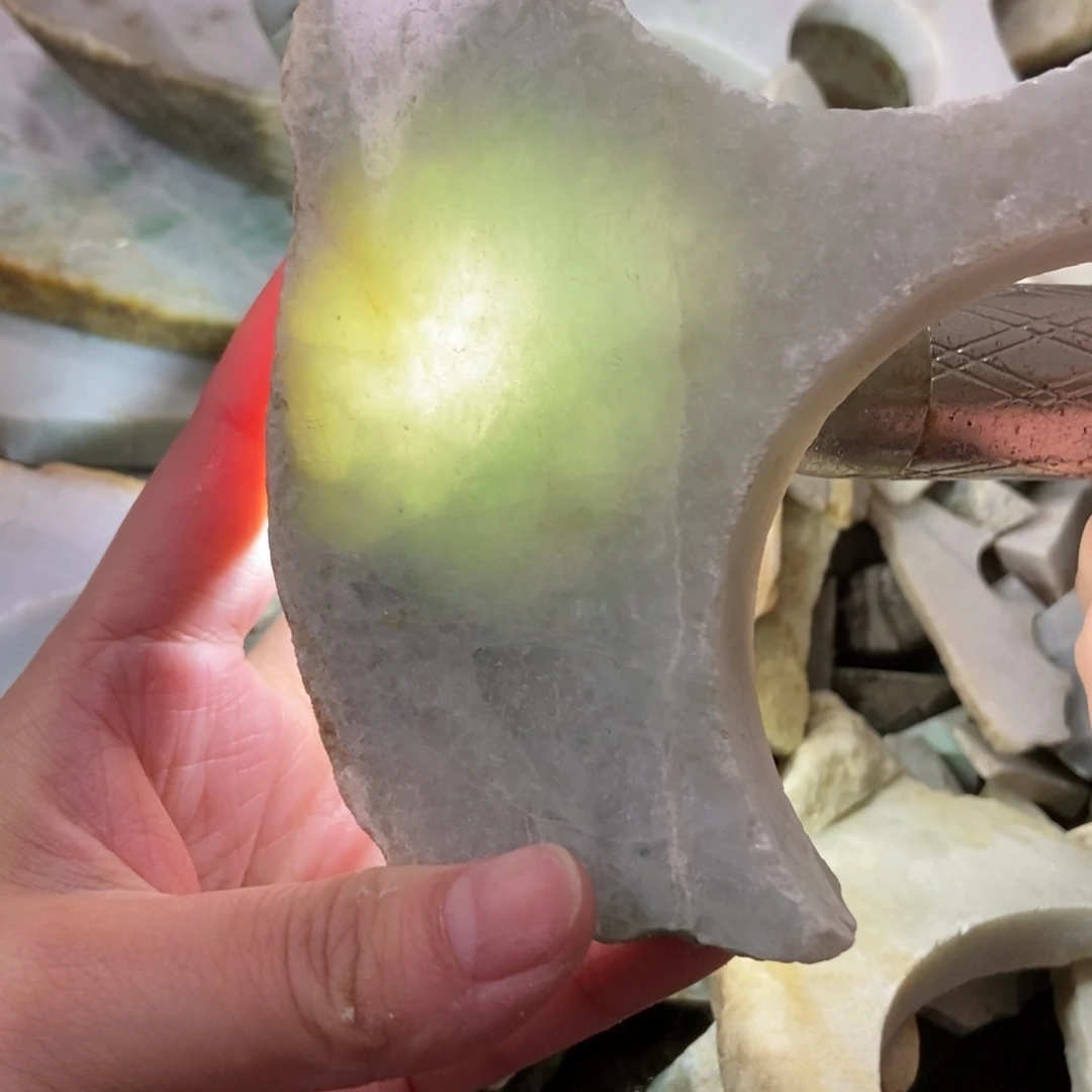 翡翠未镶嵌颈饰天然翡翠