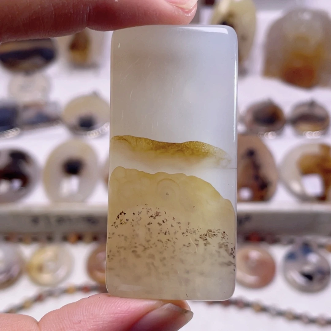 玛瑙/玉髓未镶嵌珠宝奇石