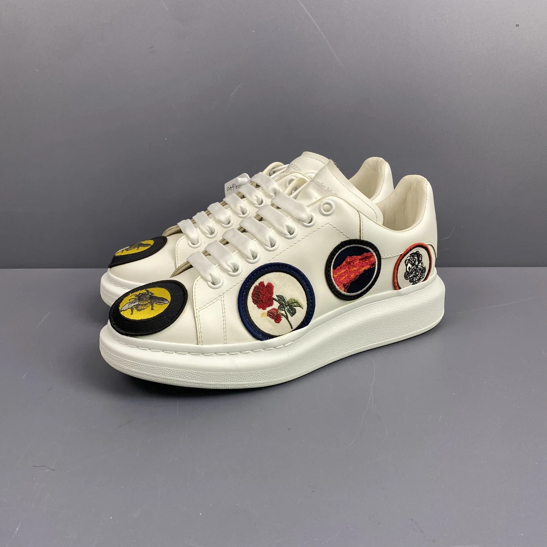 95新 Alexander McQueen/亚历山大·麦昆 41码 刺绣贴布休闲鞋265