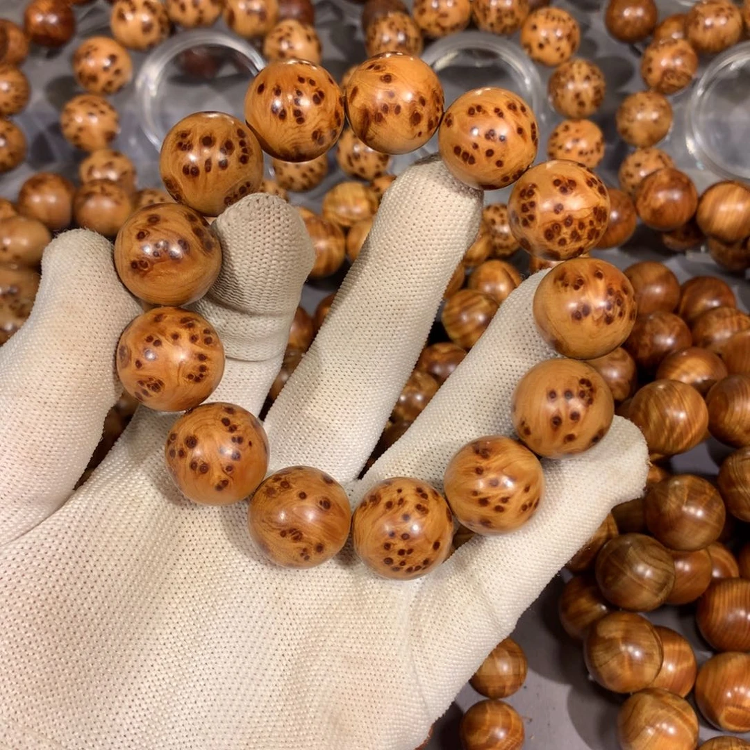 木质类111太行高崖1.8榴花手串