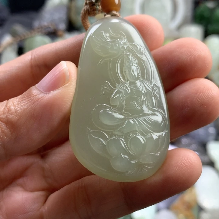 颈饰未镶嵌和田玉