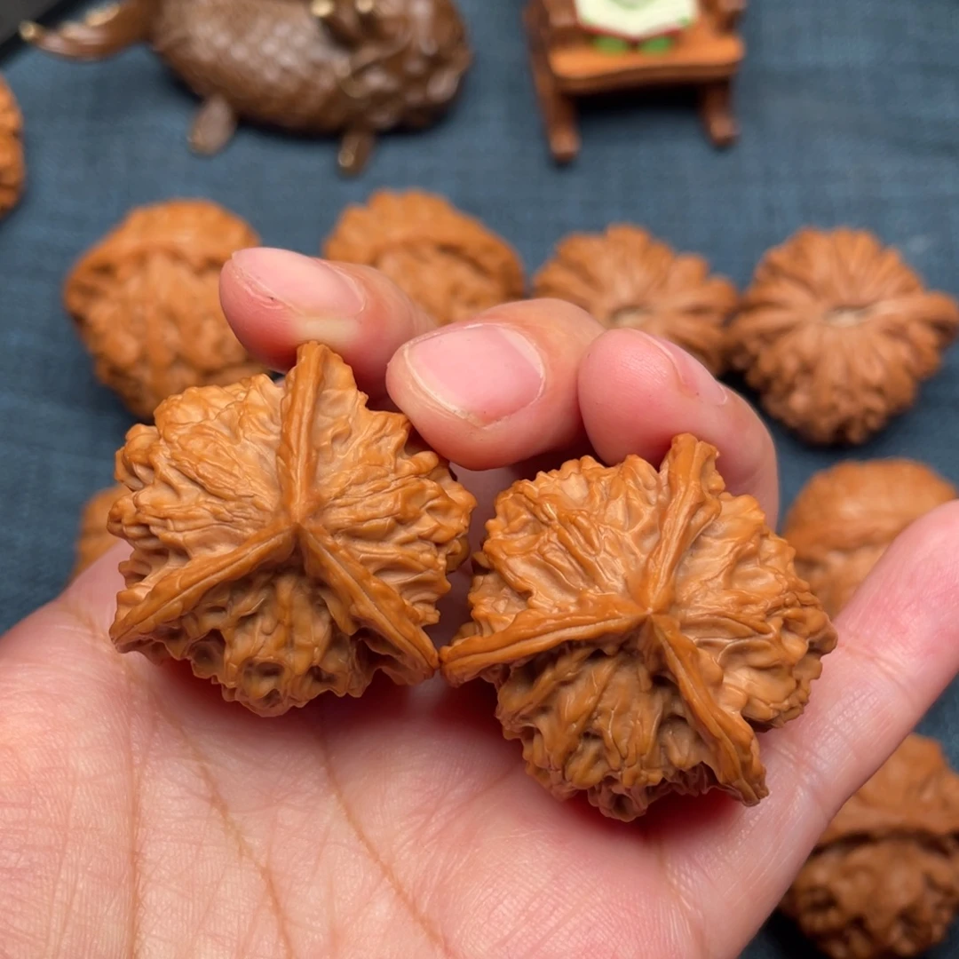 文玩核桃把件38毕业盘山正奔全品