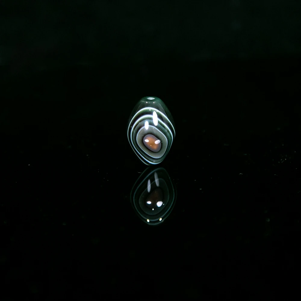 玛瑙挂件HLX/5963（评级撕毁不退）