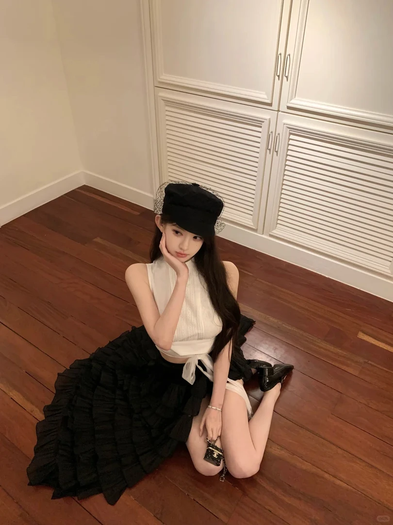 法式时尚设计感小众气质修身上衣2025新款高腰显瘦半身裙套装女潮