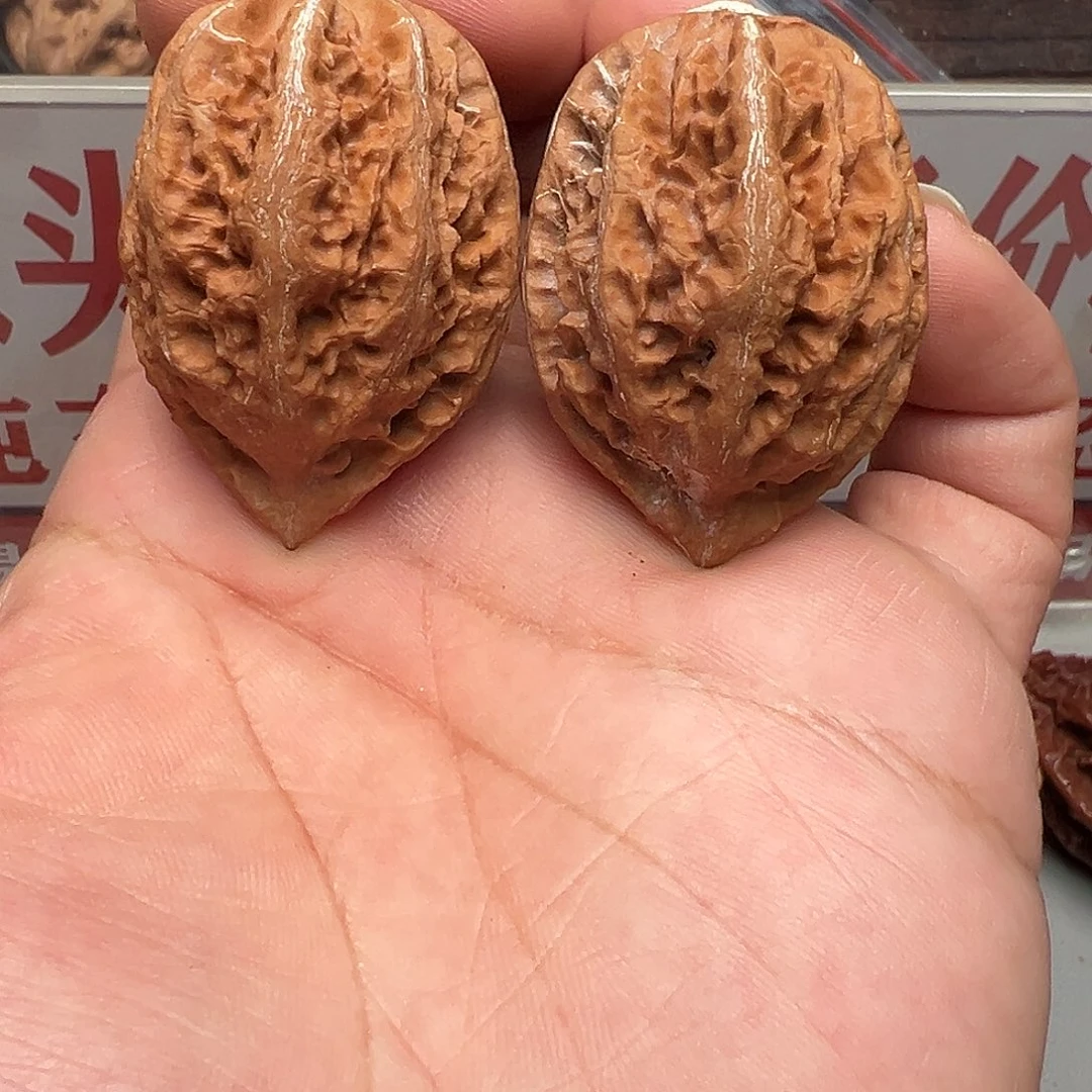 吊坠文玩核桃红皮灯笼