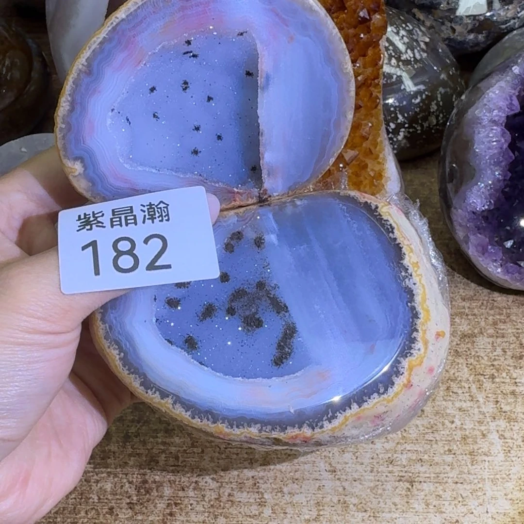 未镶嵌水晶大型摆件（非配饰）