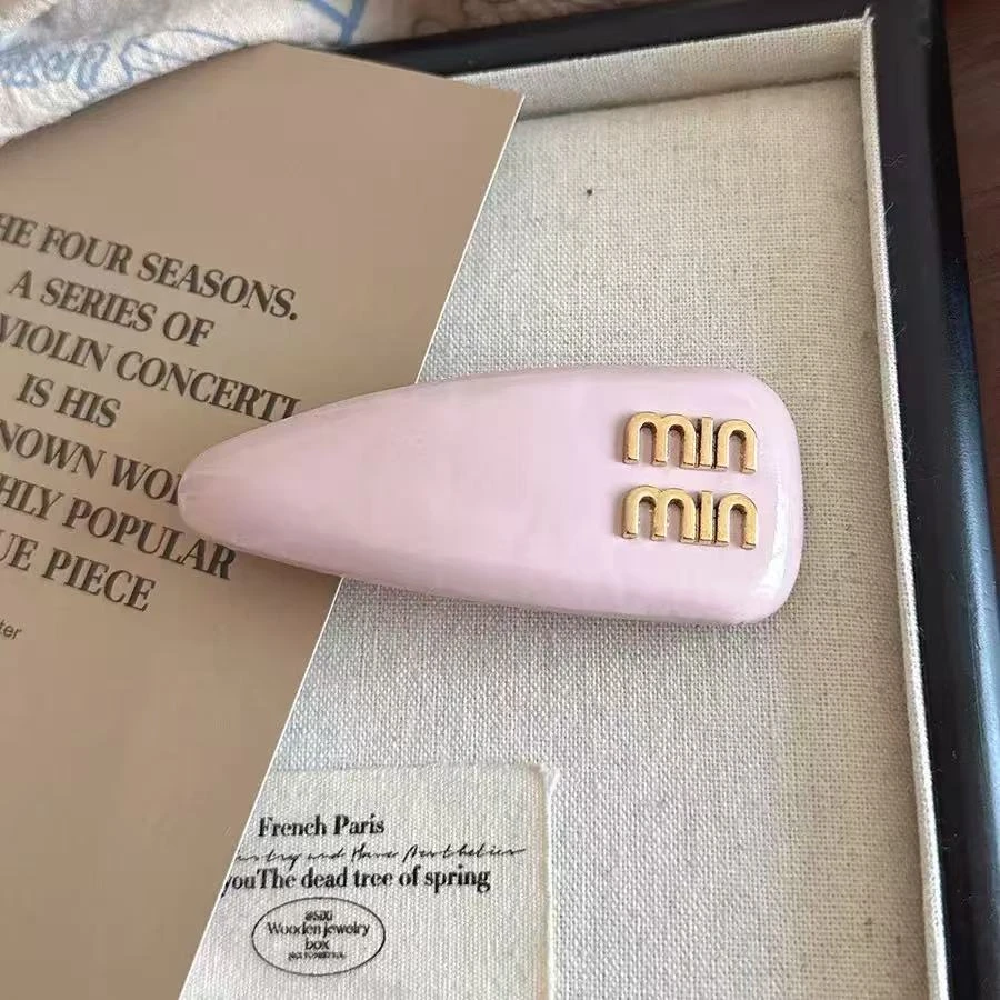 字母玫红时尚侧边刘海夹直夹子