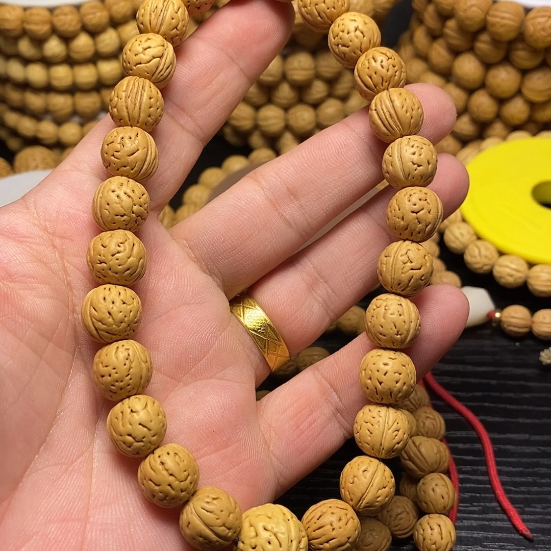 吊坠桃核1.2野生桃核手持