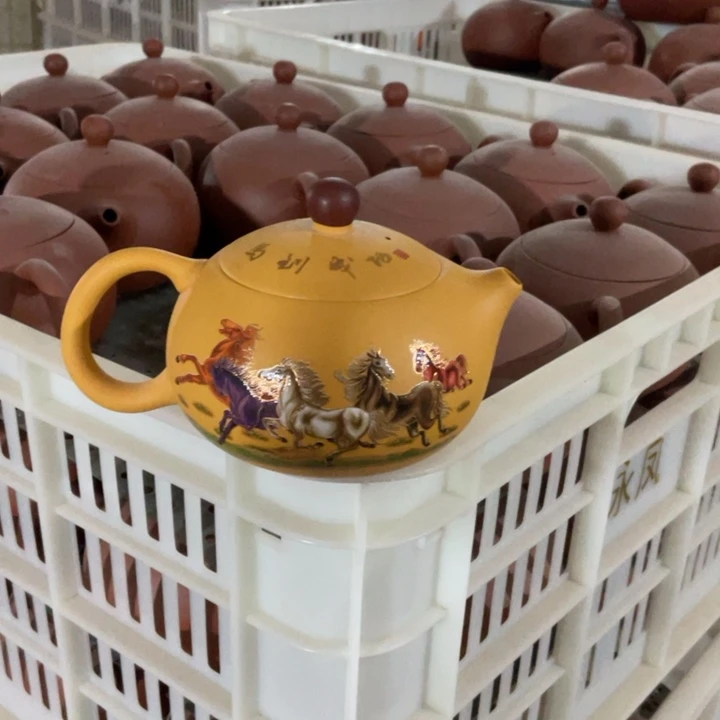紫砂茶壶茶壶马到成功