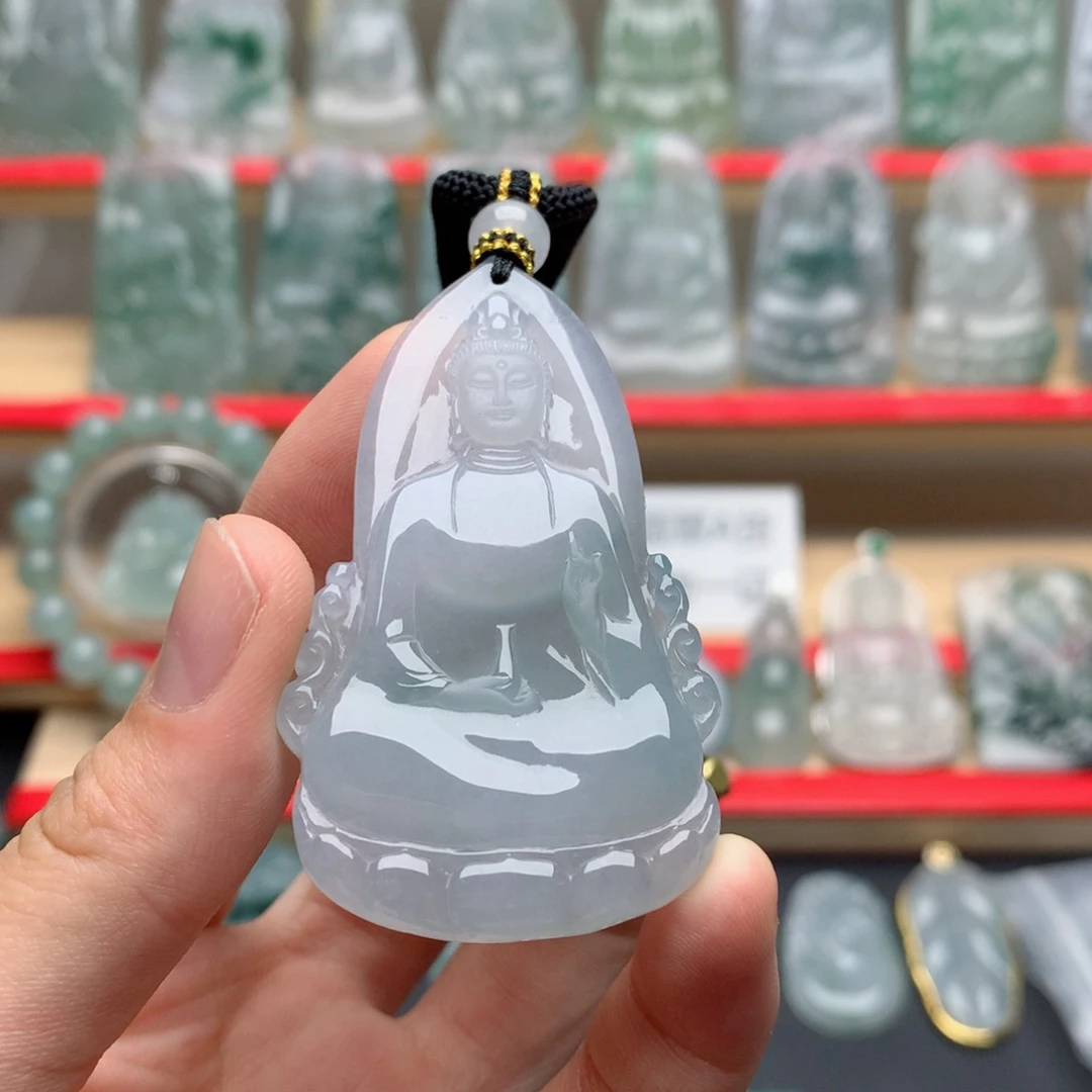 翡翠未镶嵌颈饰素衣