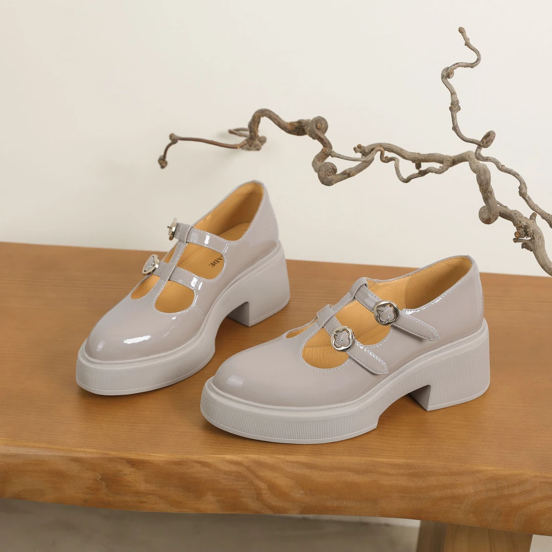 6.5cm跟高粗跟法式英伦风单鞋