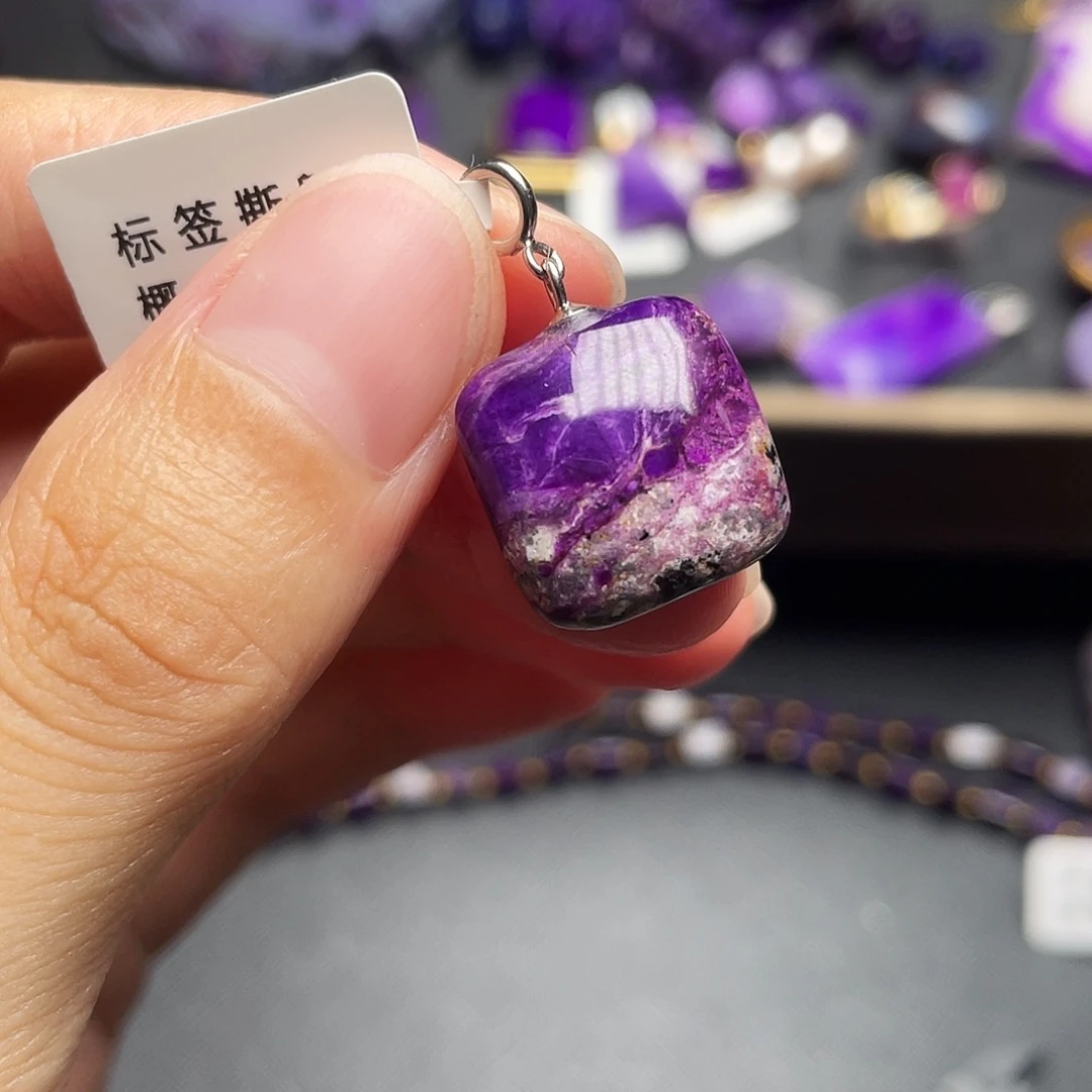 银S925镶嵌苏纪石（舒俱来）吊坠